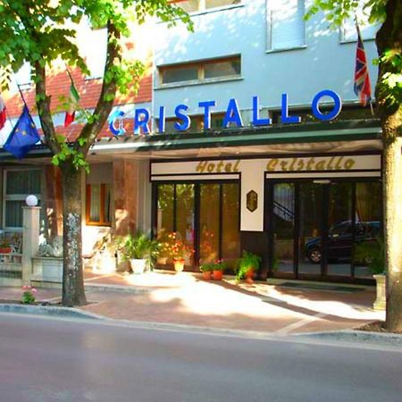 Hotel Cristallo Кианчано Терме Екстериор снимка